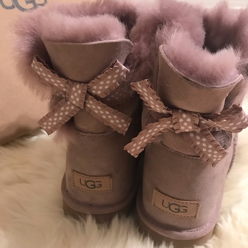 UGG mini bailey bow II exotic new  US size 10